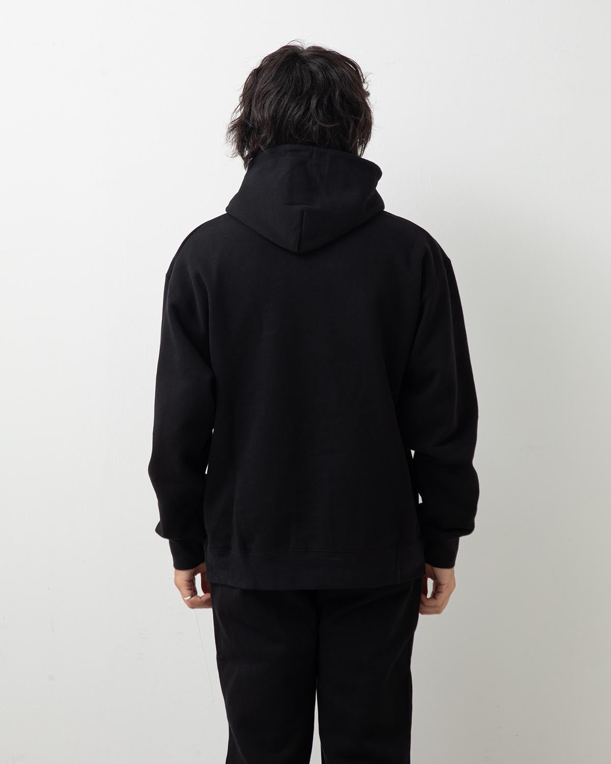 HEAVY HOODED SWEATSHIRT