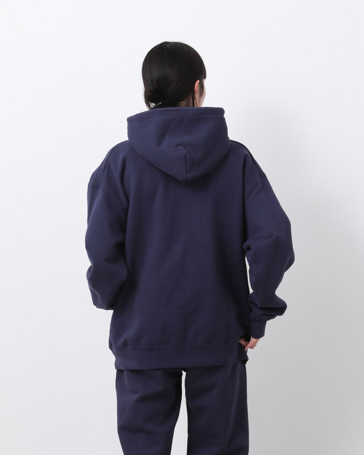 HEAVY HOODED SWEATSHIRT