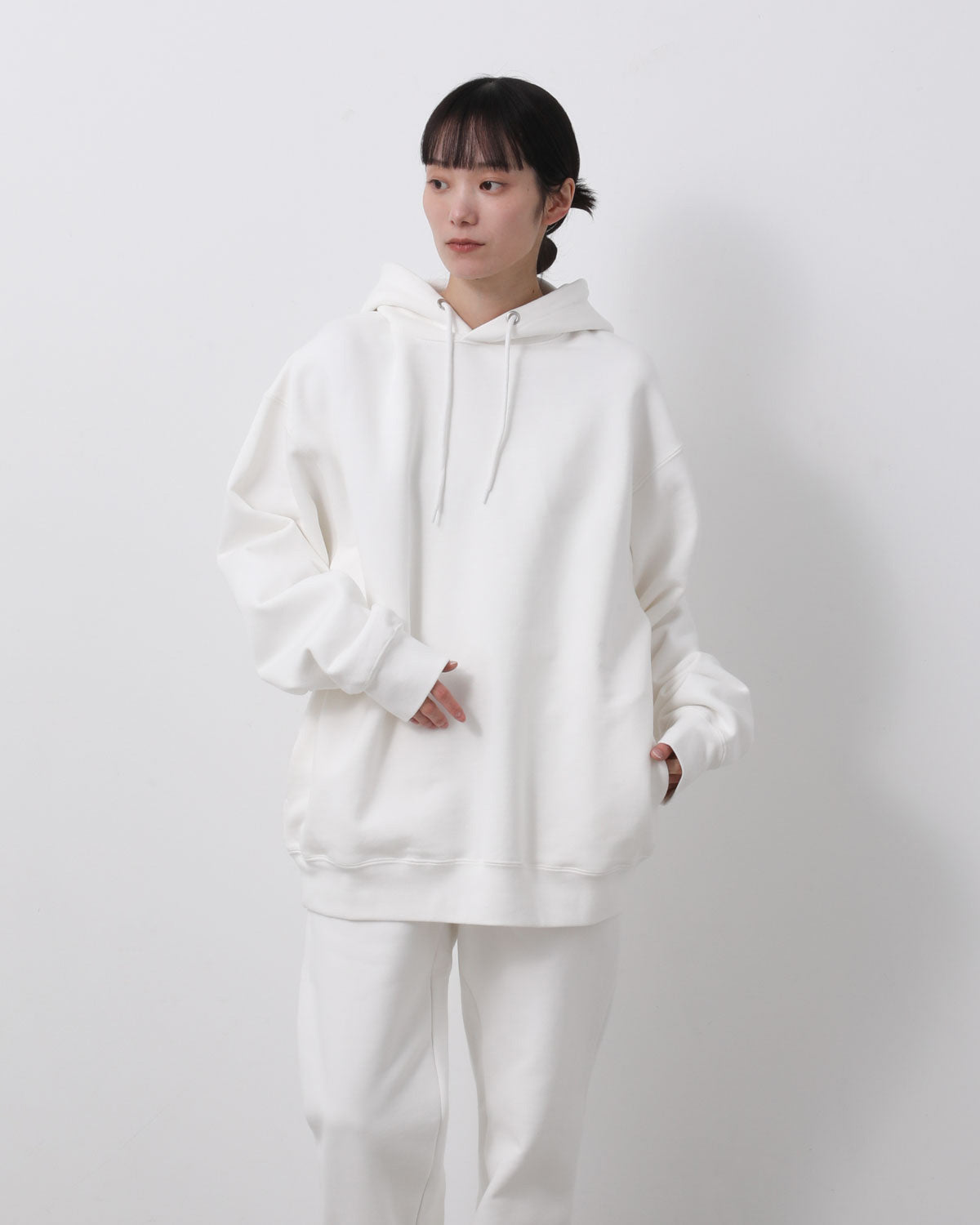 HEAVY HOODED SWEATSHIRT - SEAM POCKET