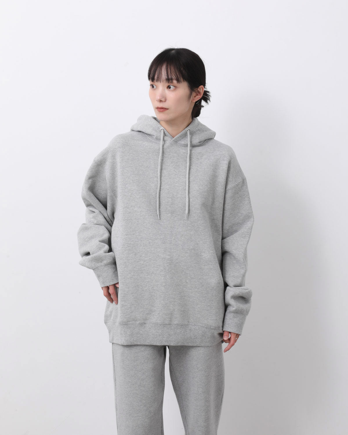 HEAVY HOODED SWEATSHIRT - SEAM POCKET
