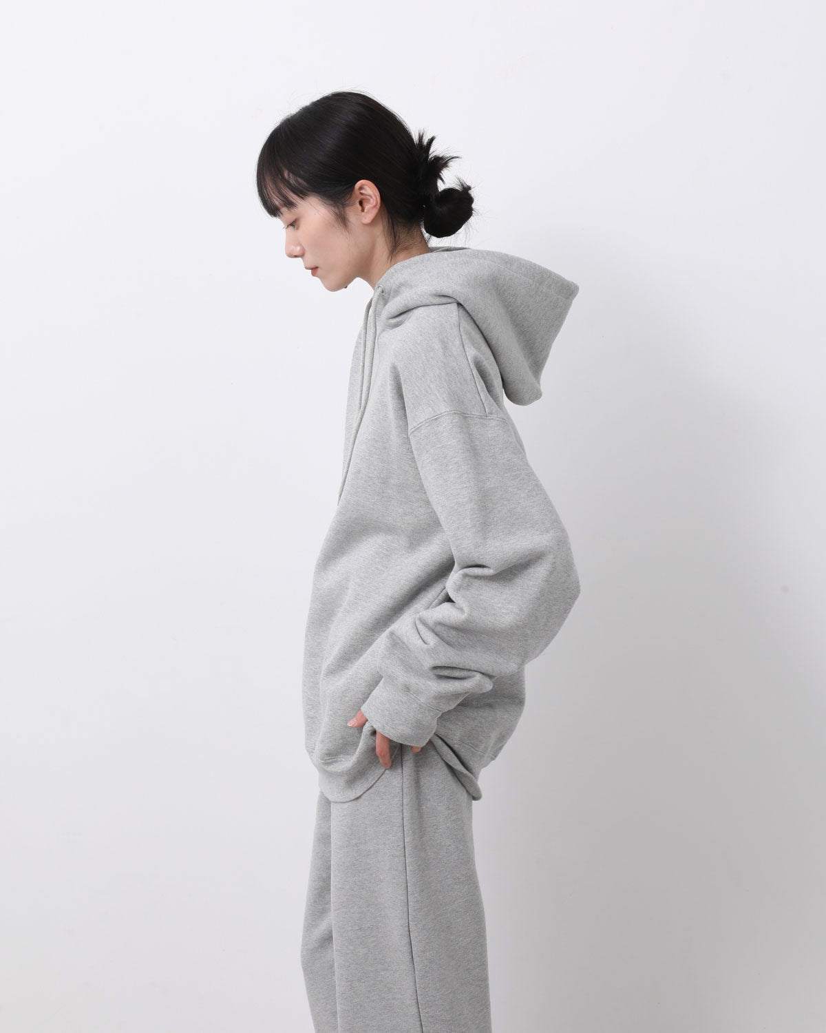 HEAVY HOODED SWEATSHIRT - SEAM POCKET