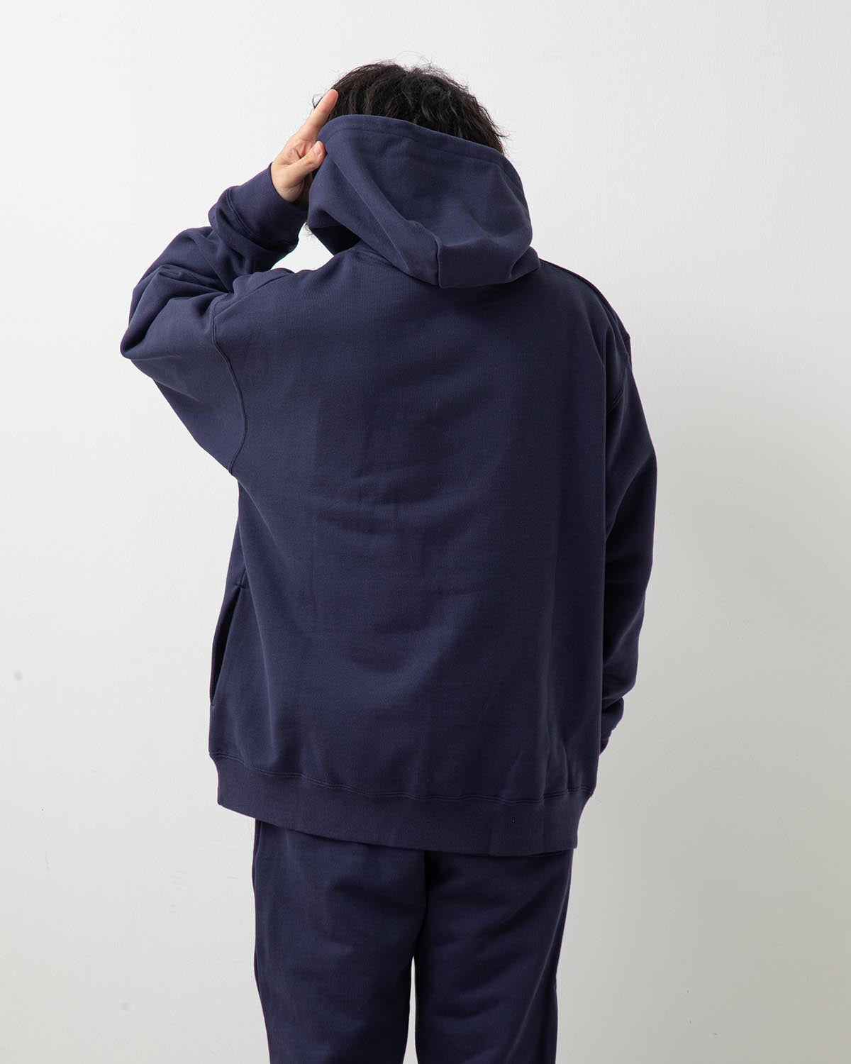 HEAVY HOODED SWEATSHIRT - SEAM POCKET