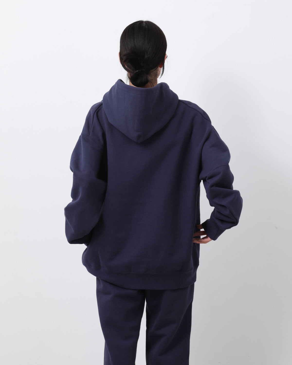 HEAVY HOODED SWEATSHIRT - SEAM POCKET