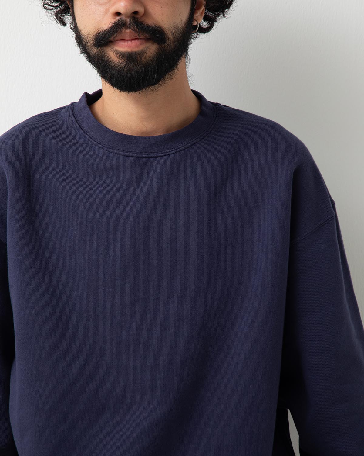 HEAVY CREWNECK SWEATSHIRT