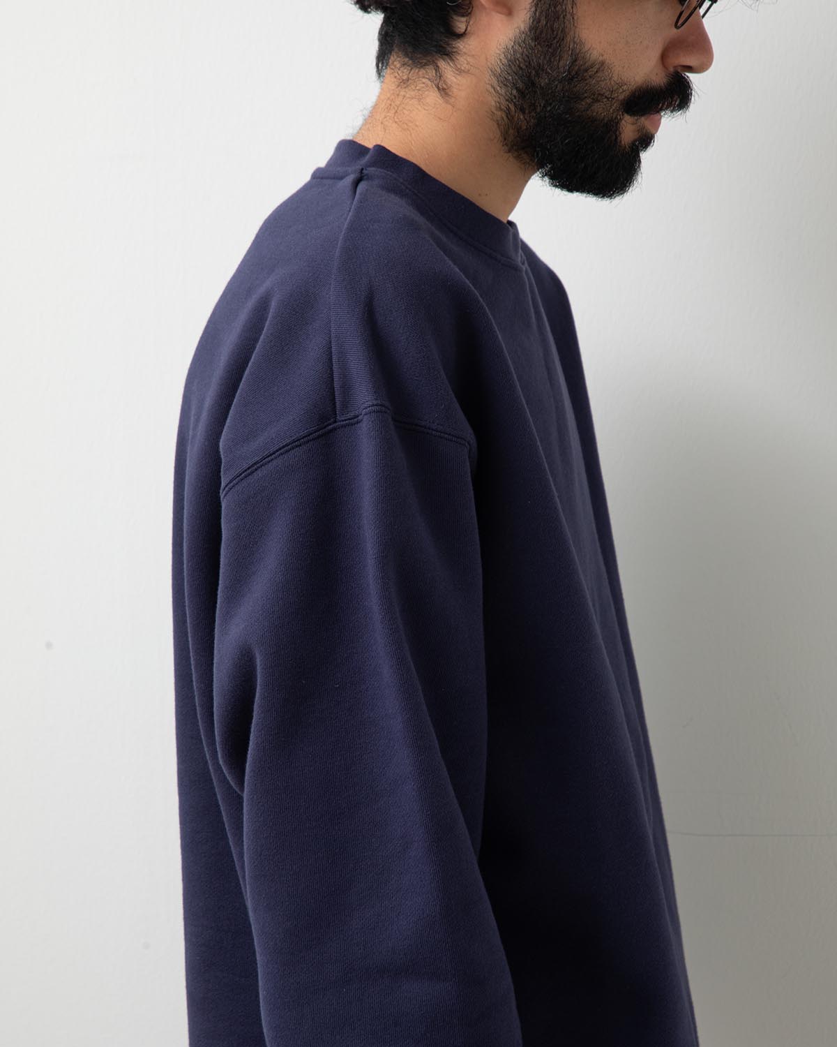 HEAVY CREWNECK SWEATSHIRT