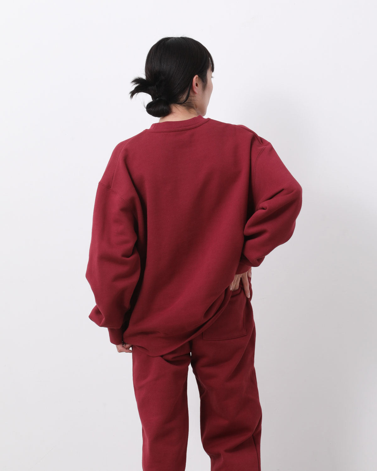 HEAVY CREWNECK SWEATSHIRT