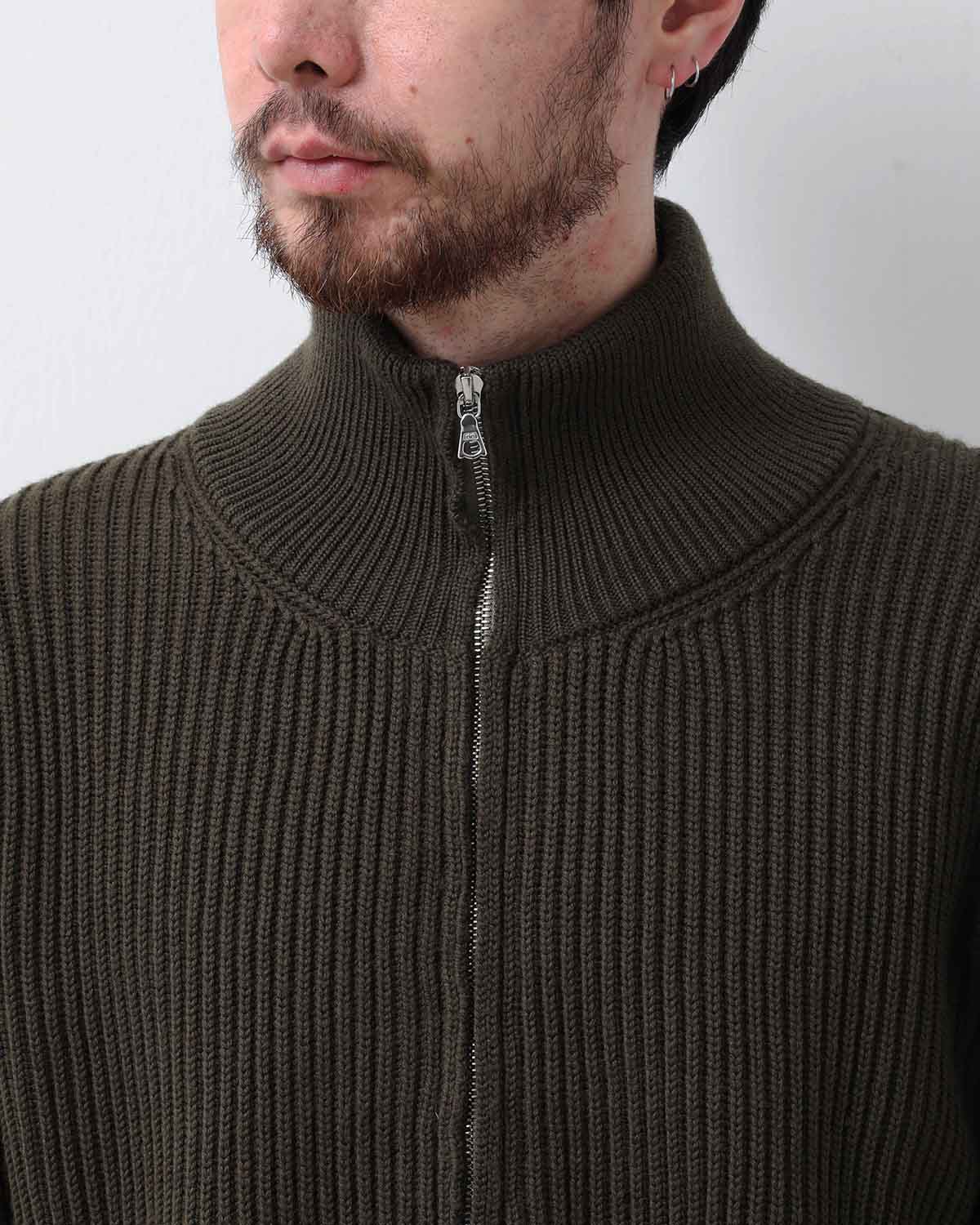 STAND COLLARED DOUBLE RIB KNIT