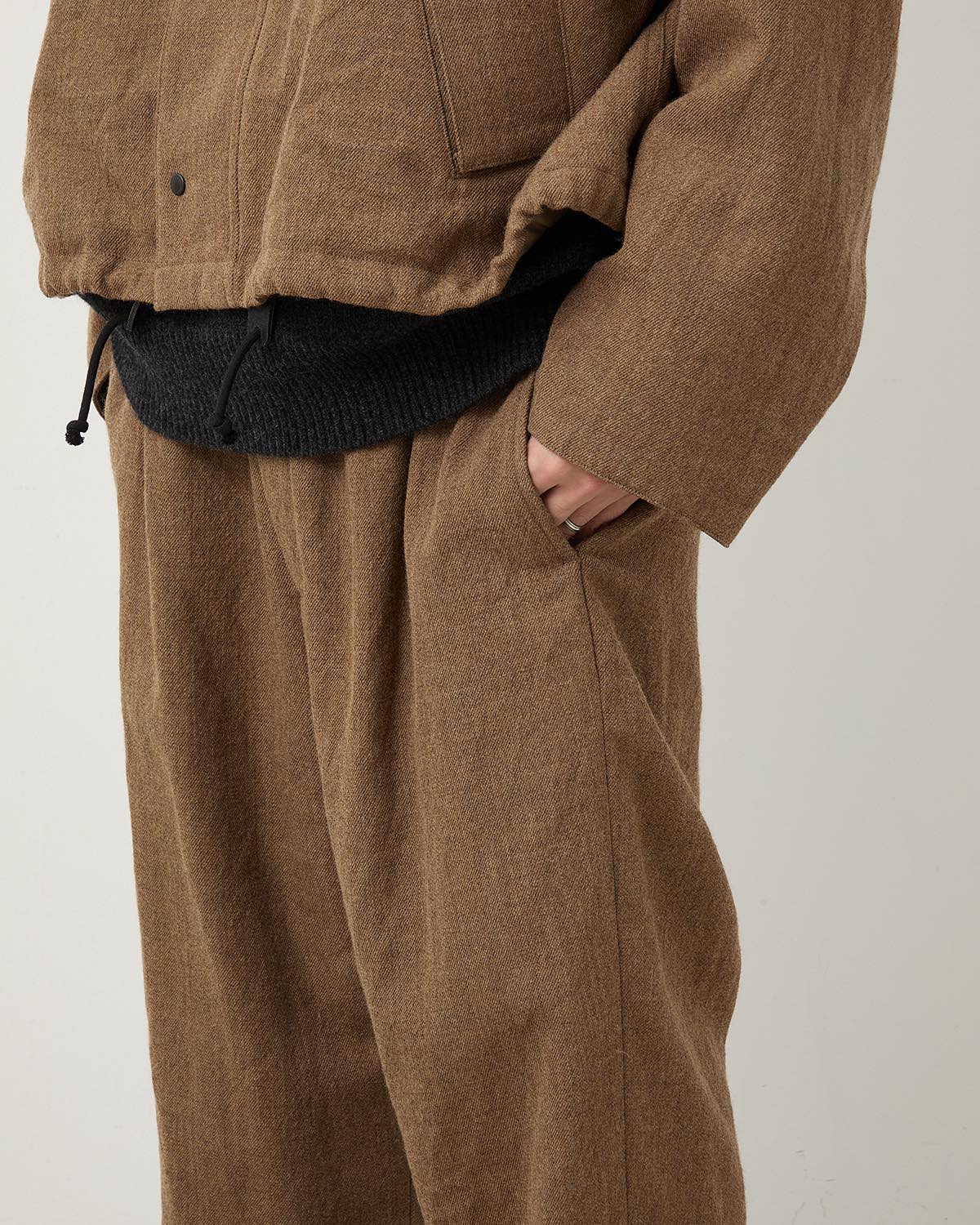 WOOL SERGE SHOECUT EASY PANTS for COVERCHORD