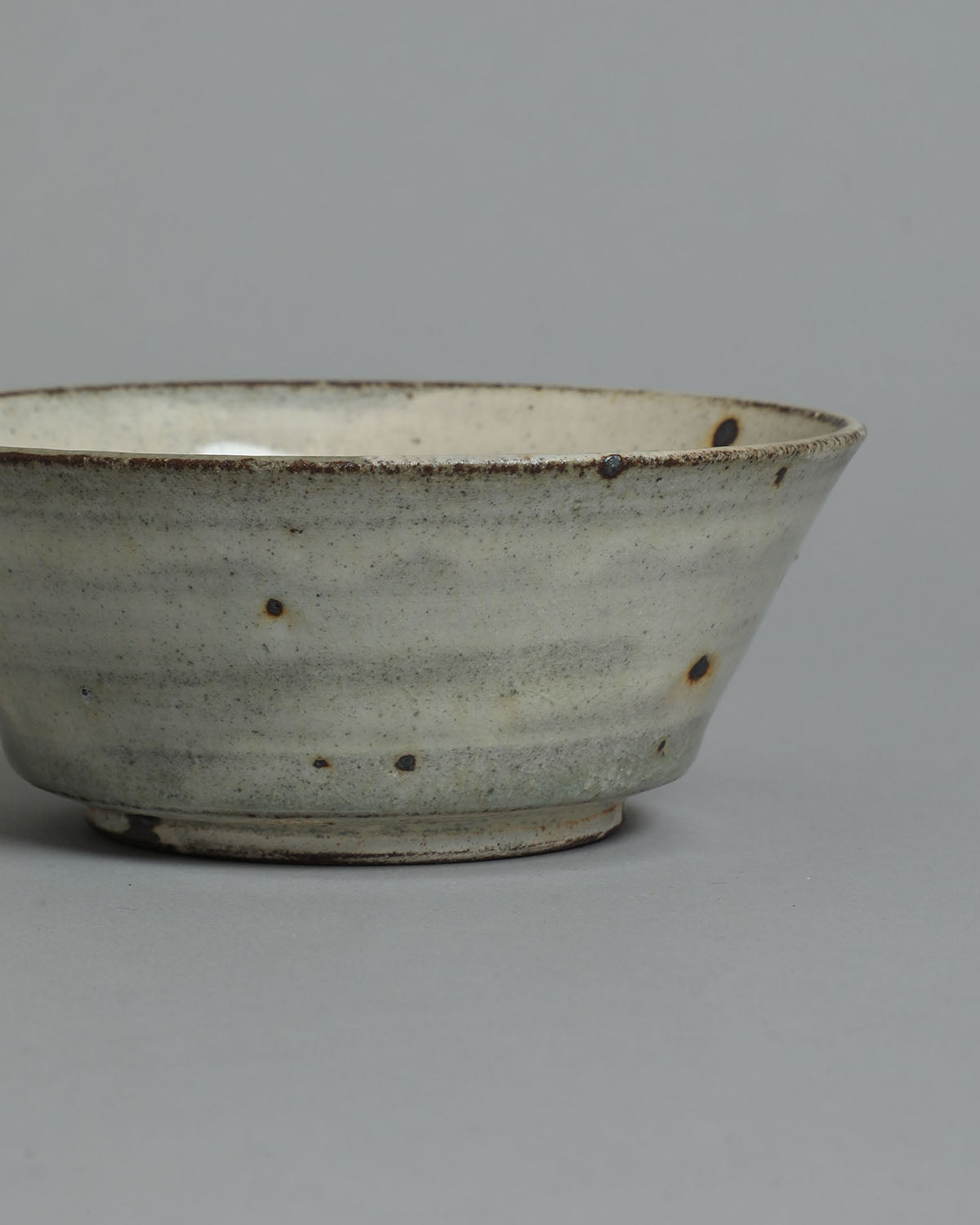 STRAIGHT-SIDED BOWL - ASH GLAZE