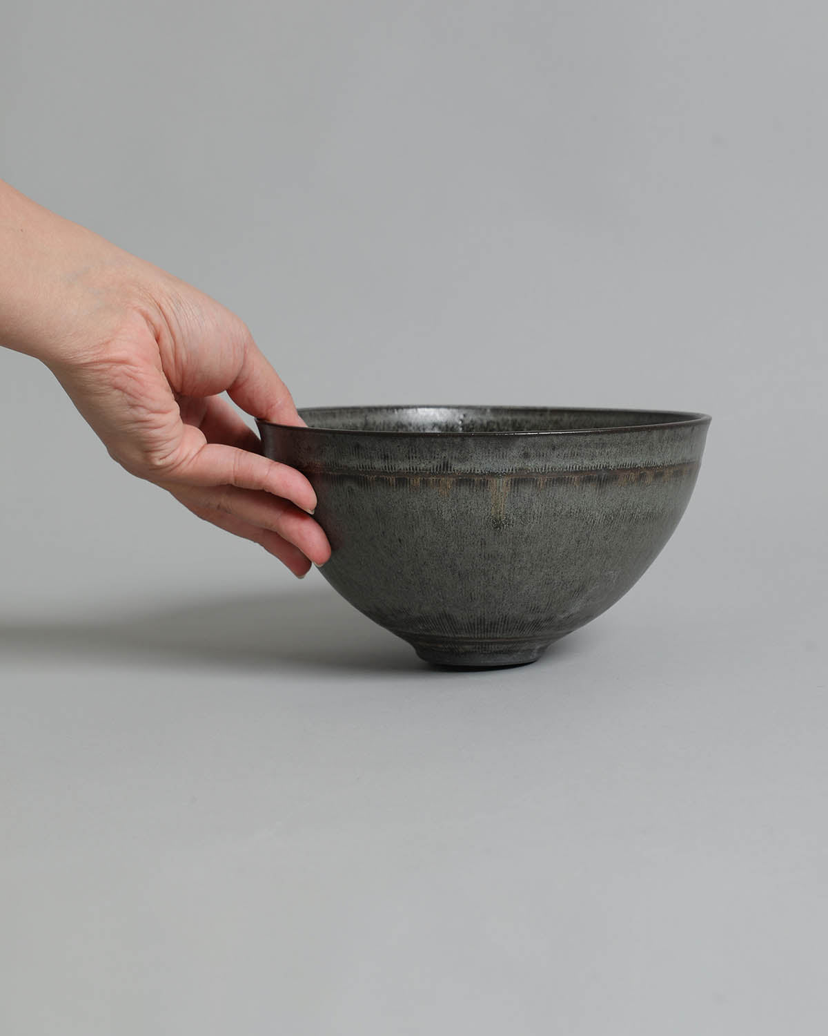 DEEP BOWL - LINE PATTERN BLUE BLACK