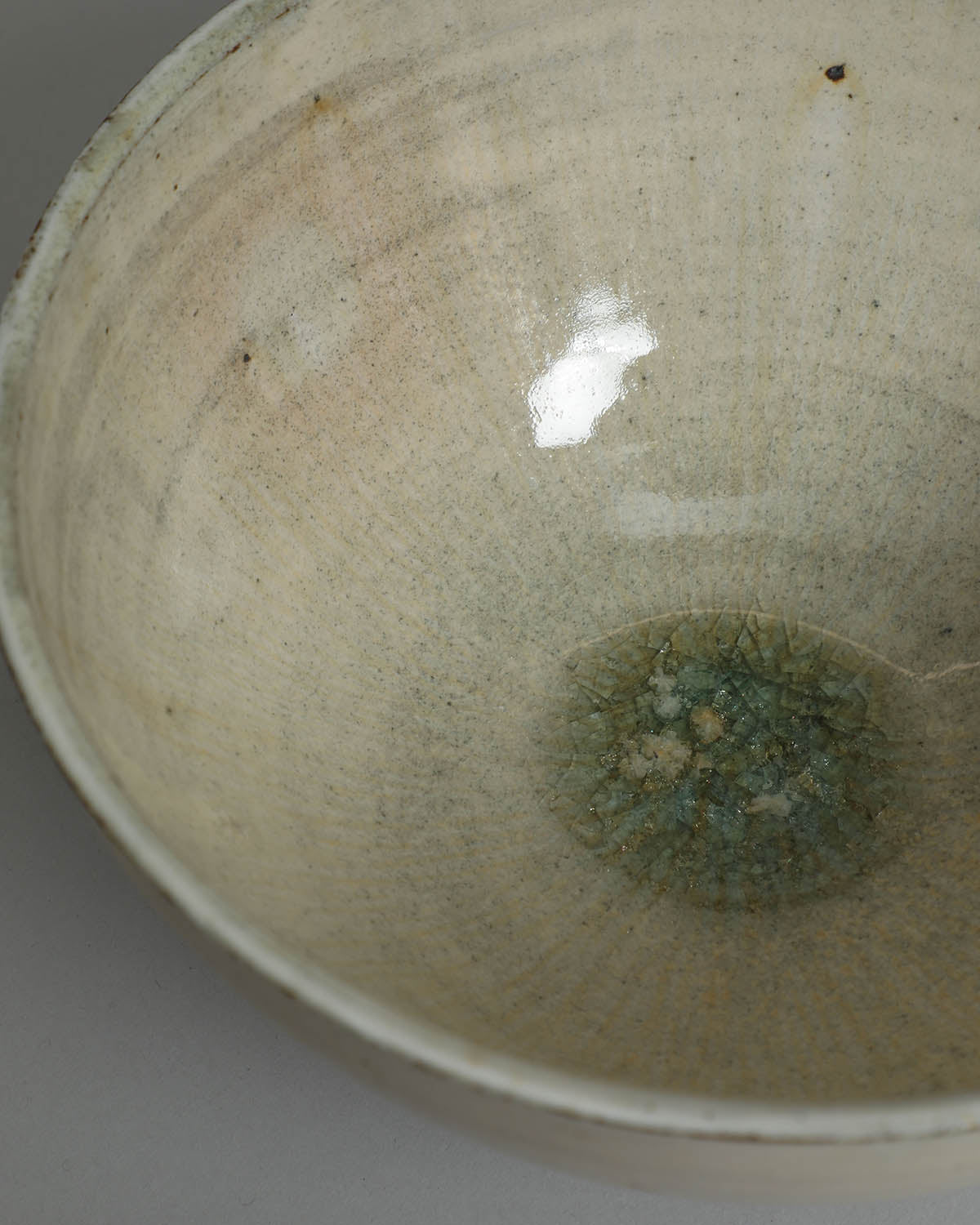 DEEP BOWL - ASH GLAZE