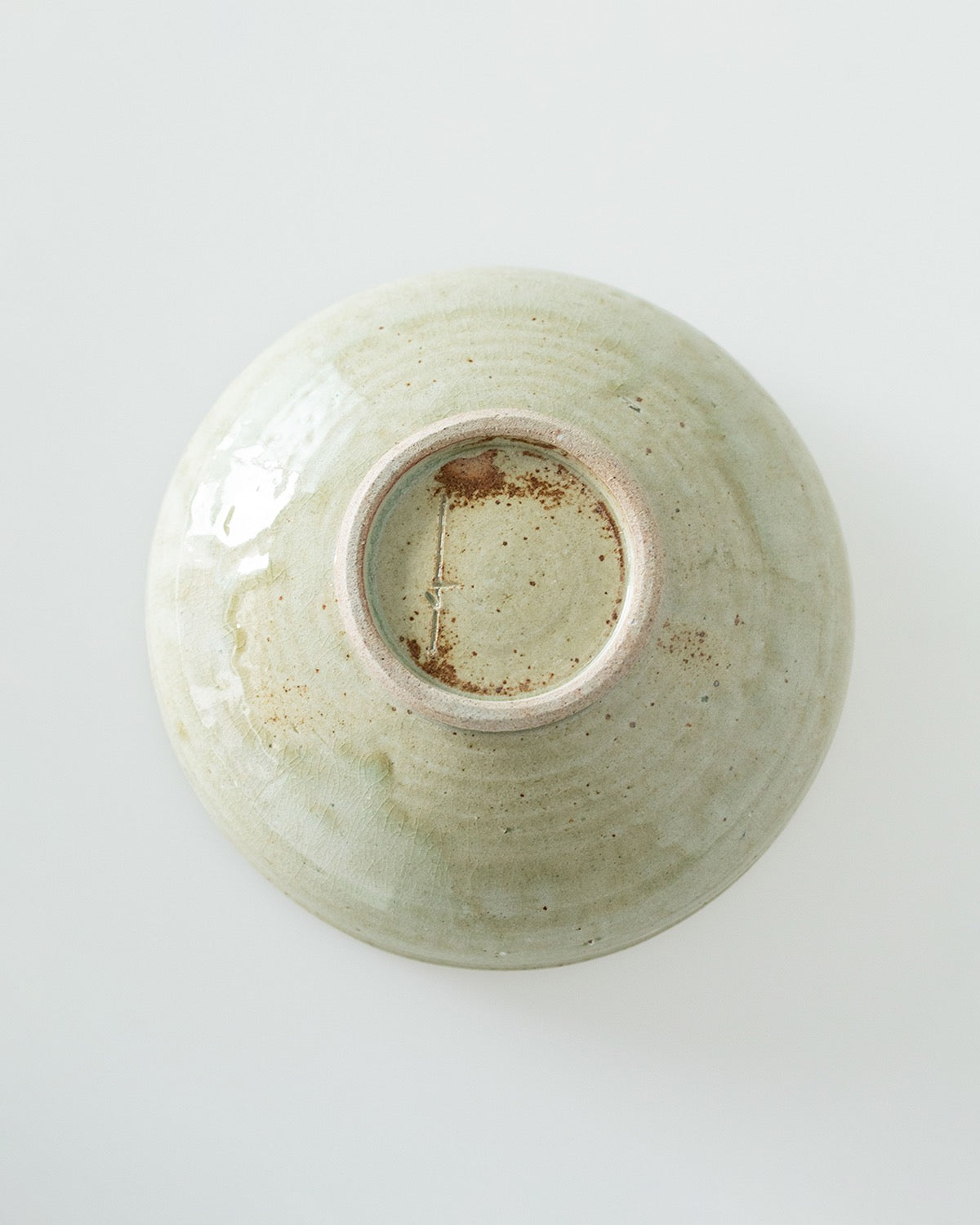6-SUN ROUND BOWL - PALE GREEN GLAZE