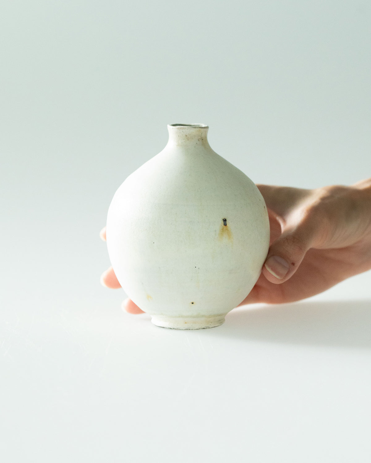 BUD VASE - ASH KOHIKI