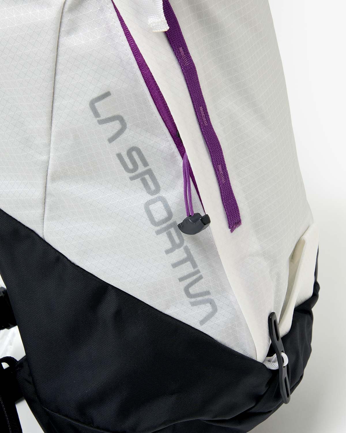 GRANITE 22 BACKPACK