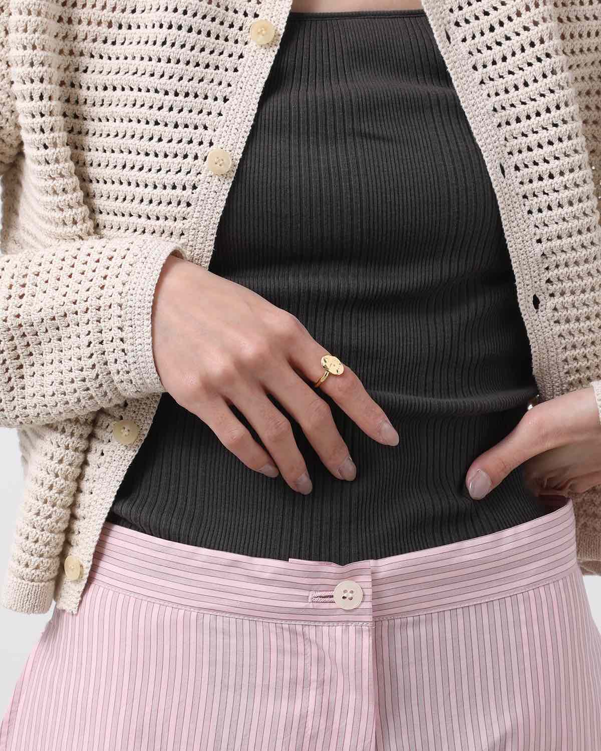 FLATTENED OVAL