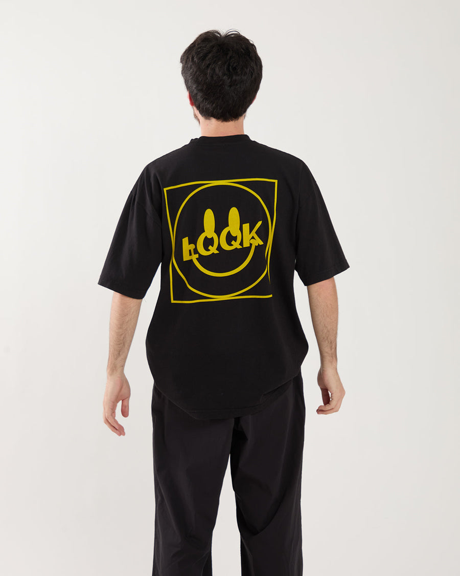 LQQK SMILEY LOGO POCKET TEE – COVERCHORD