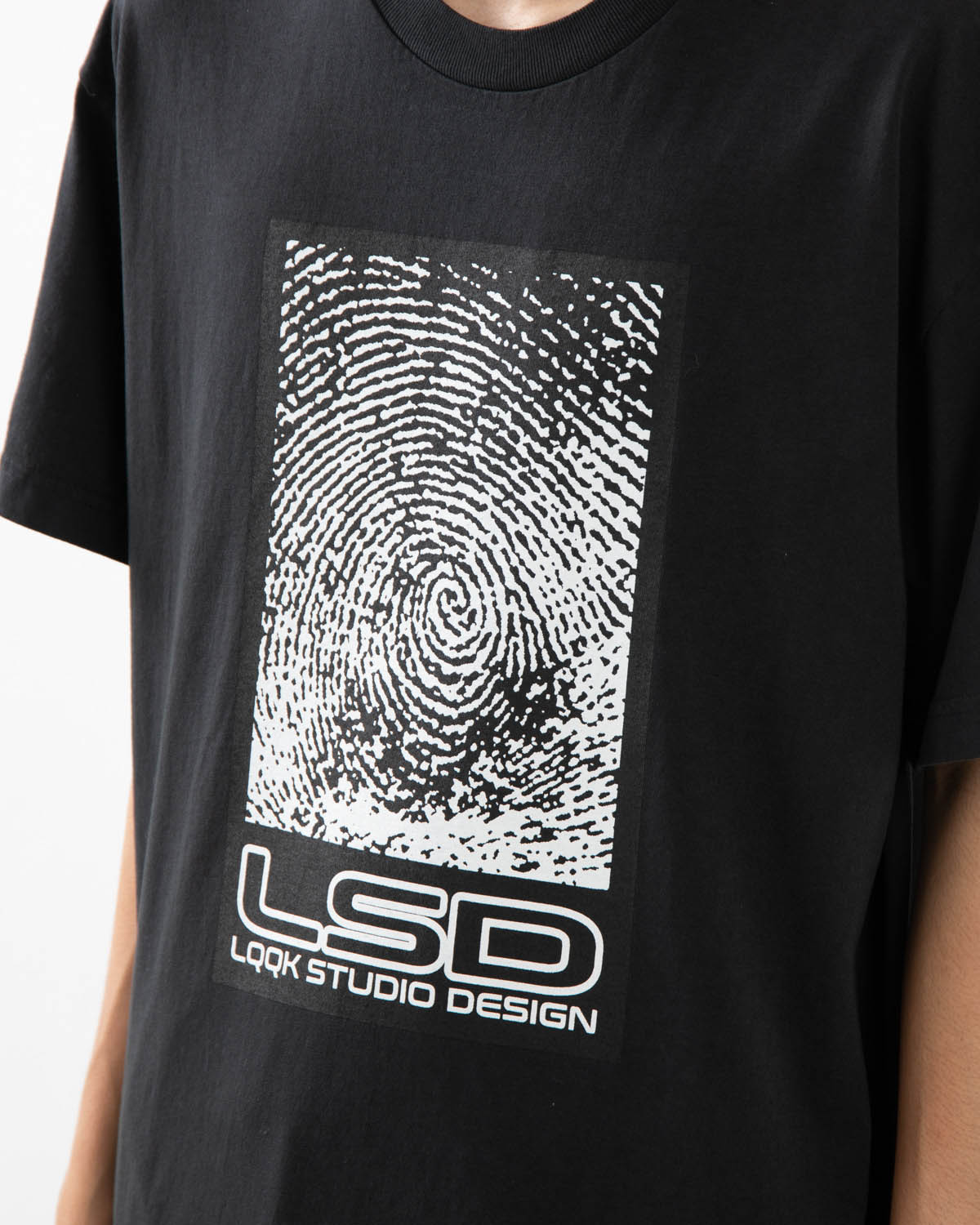 FINGERPRINT TEE