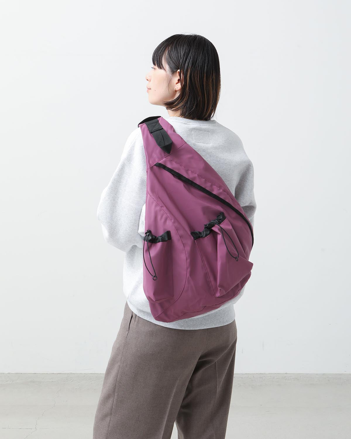 SLING BAG