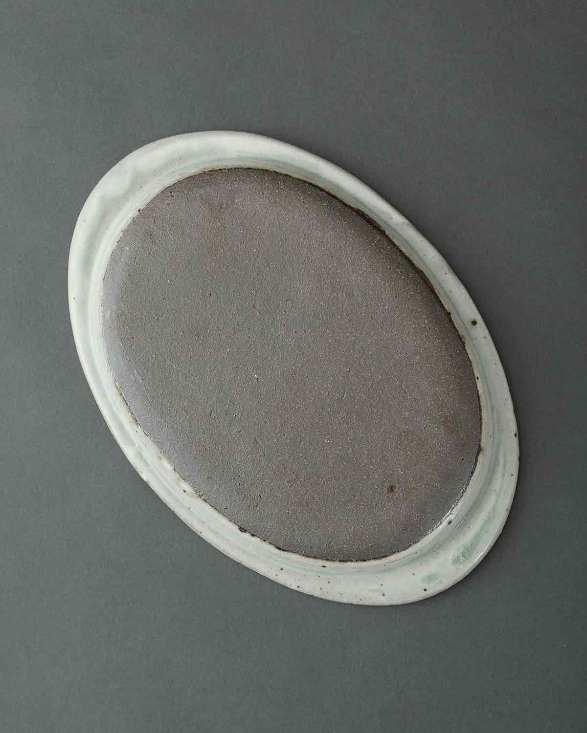 SEED PLATE (MEDIUM) ASH GLAZE