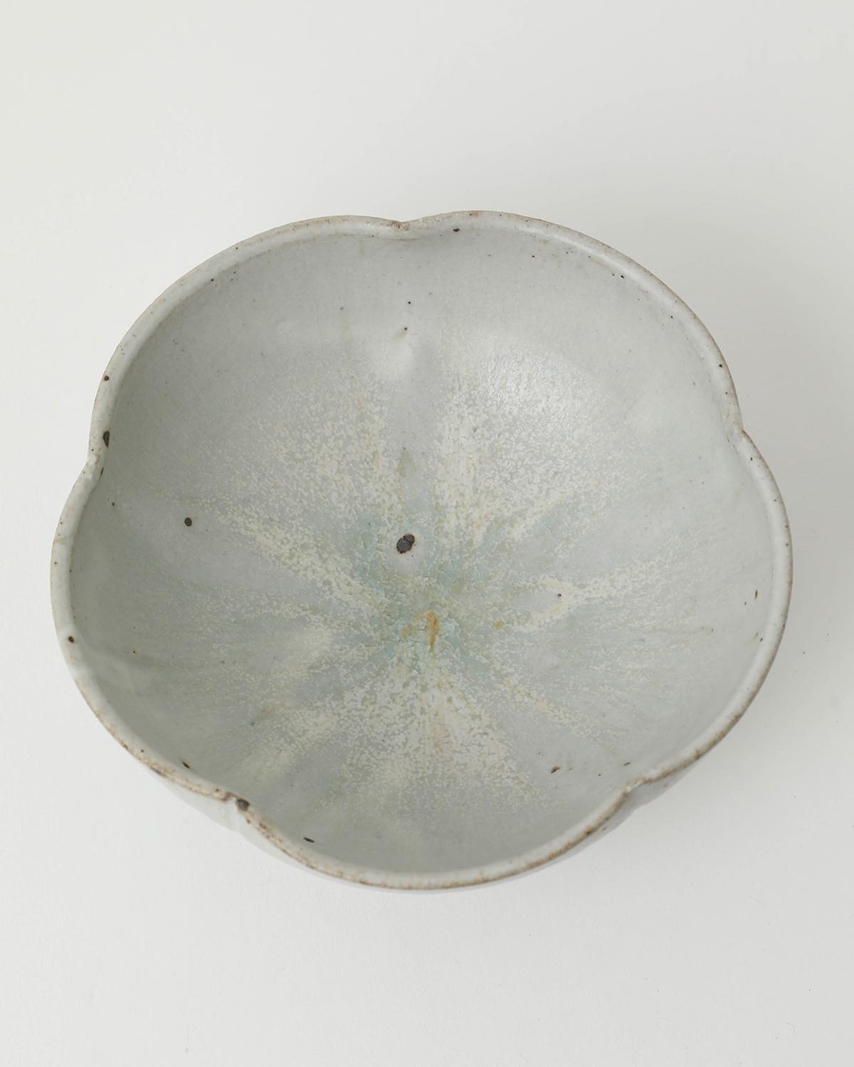 梅鉢 - 灰釉