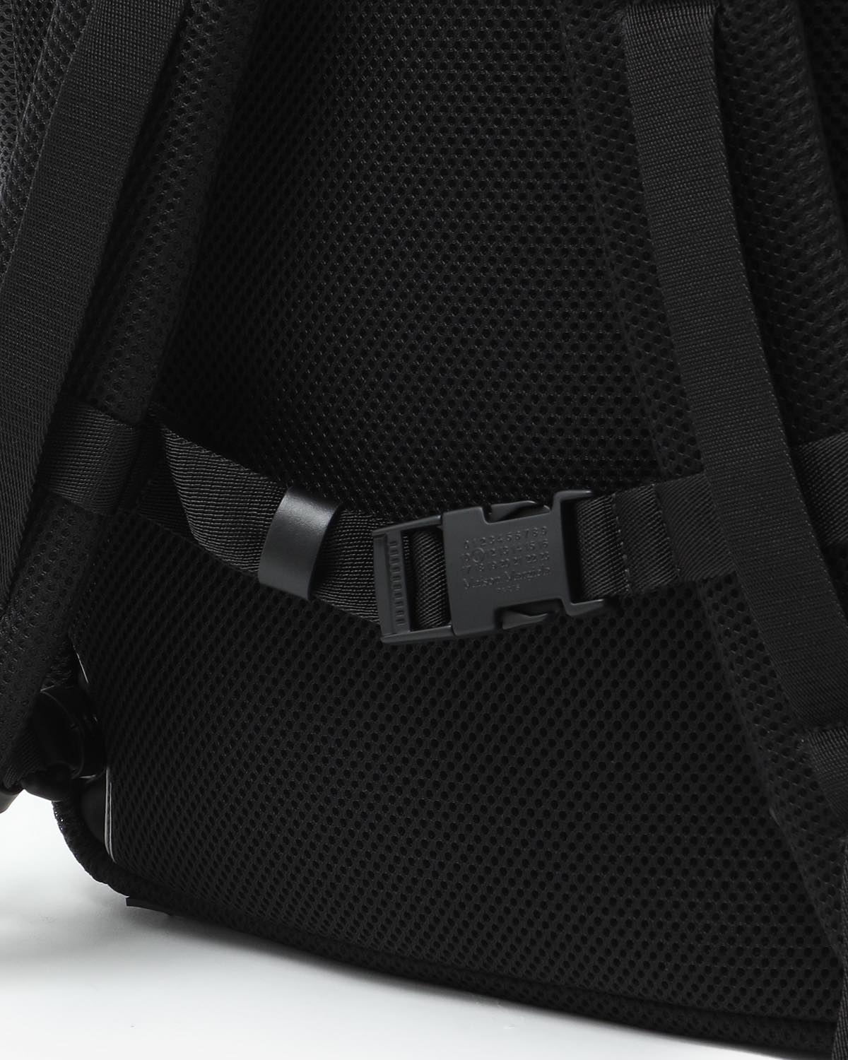 HIGH TECH WEEKENDER BACKPACK