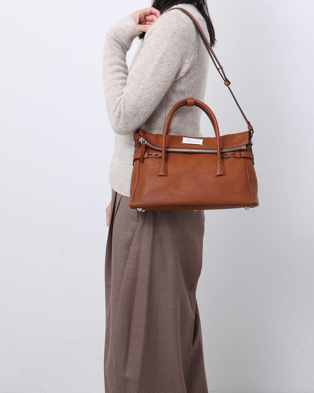 5AC WASHED LEATHER EAST WEST MEDIUM