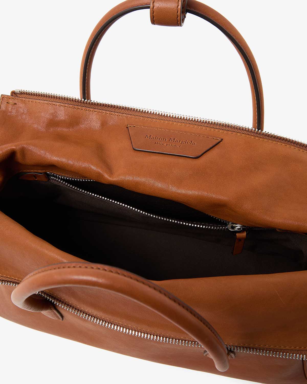 5AC WASHED LEATHER EAST WEST MEDIUM