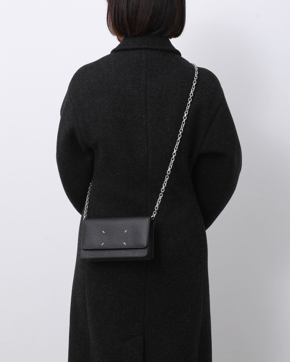 WALLET ON CHAIN MEDIUM