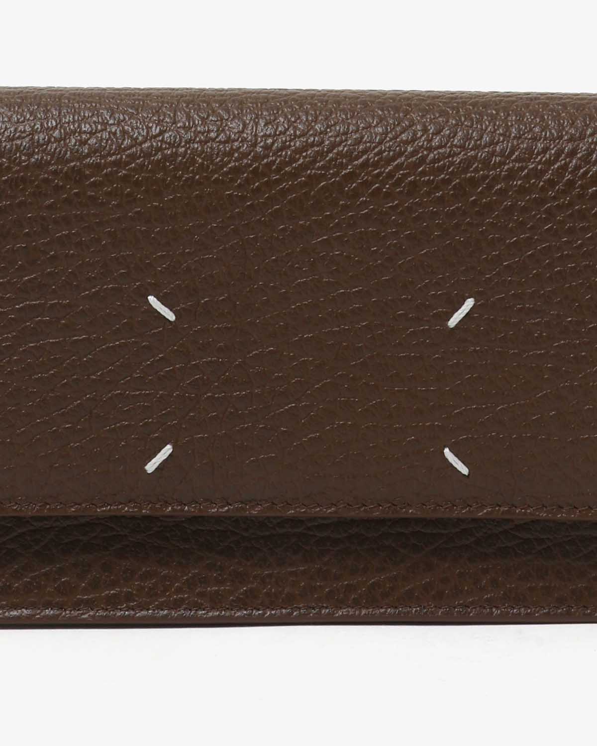 WALLET ON CHAIN MEDIUM