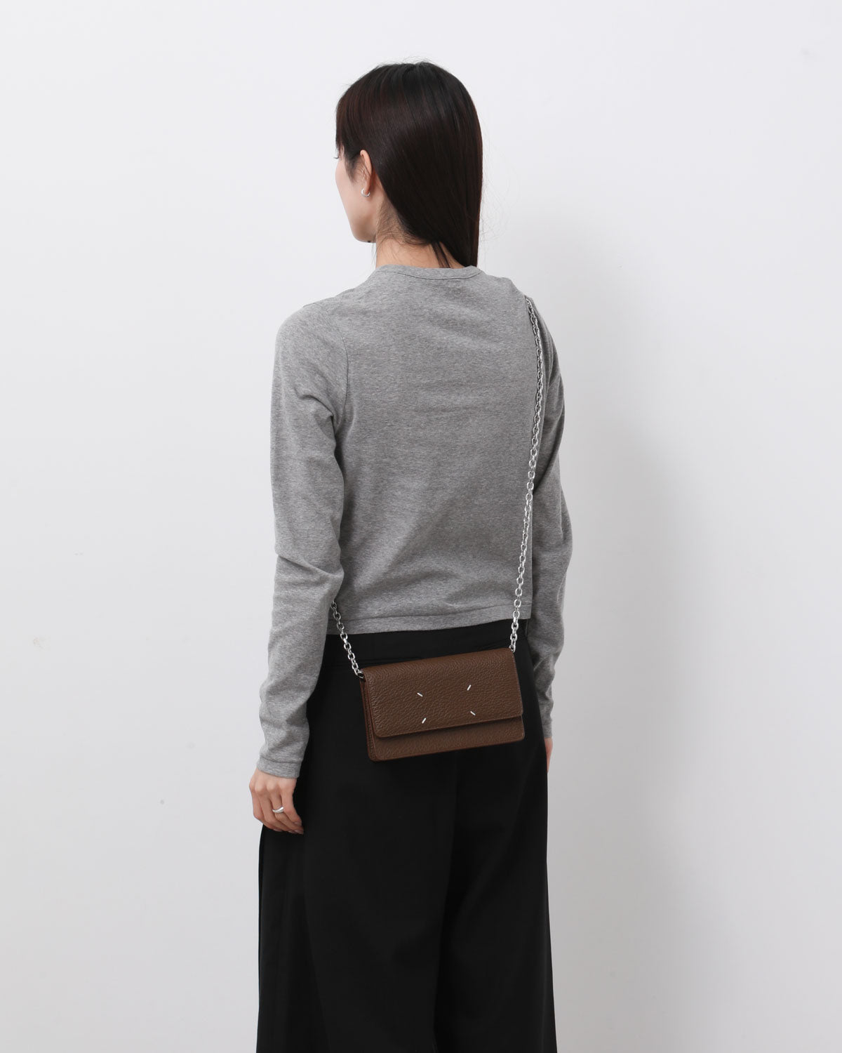 WALLET ON CHAIN MEDIUM