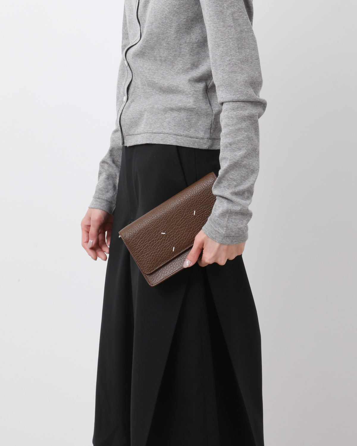 WALLET ON CHAIN MEDIUM