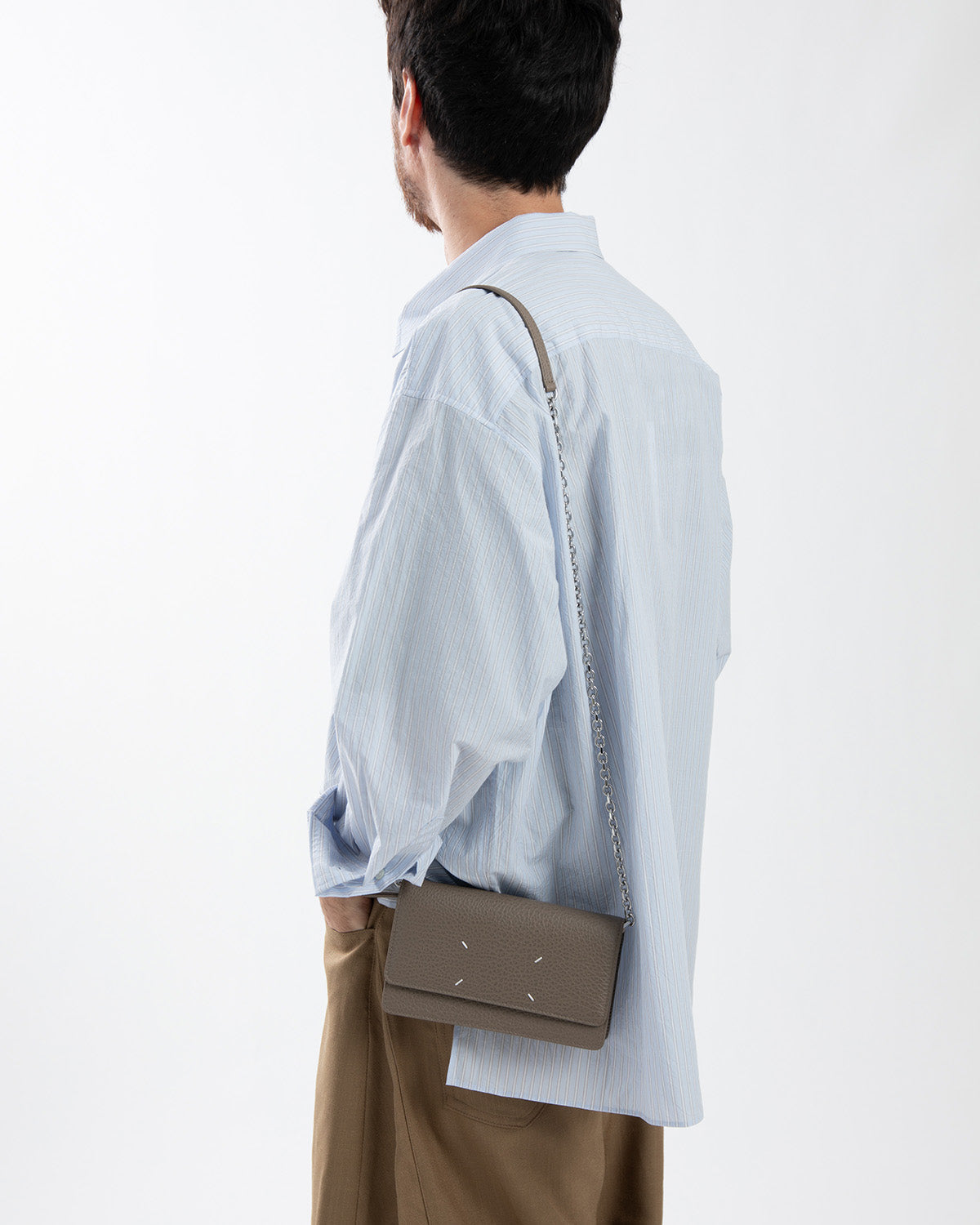 WALLET ON CHAIN MEDIUM