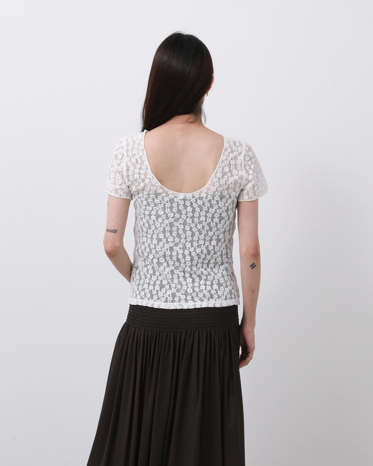 FITTED LACE JERSEY TOP