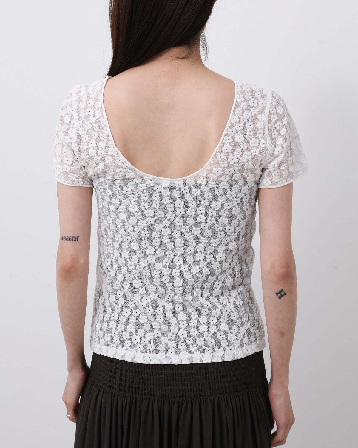 FITTED LACE JERSEY TOP