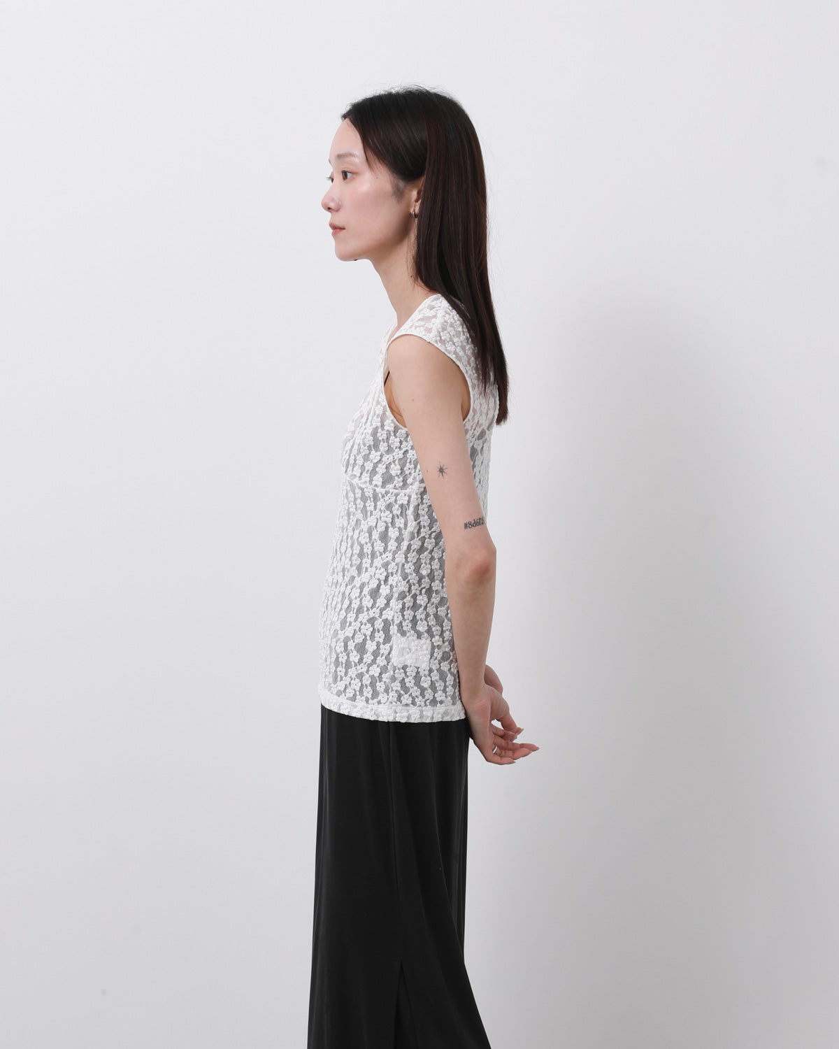 FITTED LACE JERSEY V-NECK TANK TOP