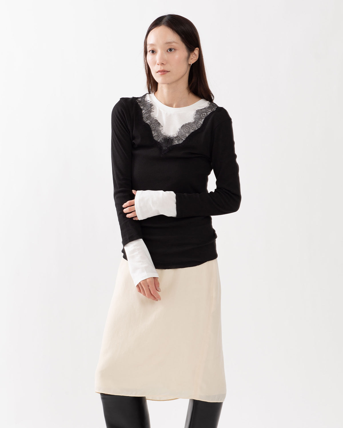LACE TRIMMED RIB T-SHIRT