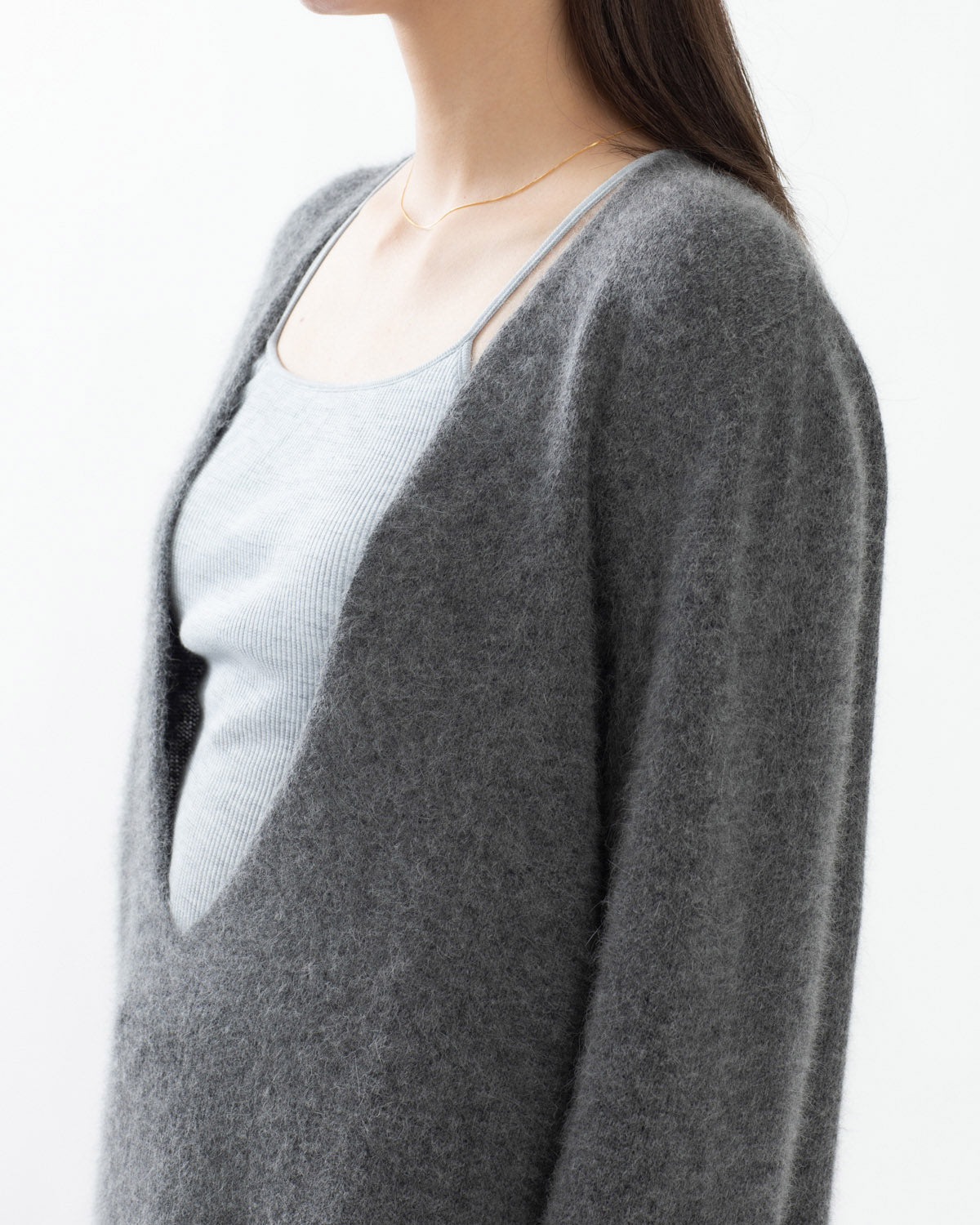 FOX DEEP V-NECK KNIT