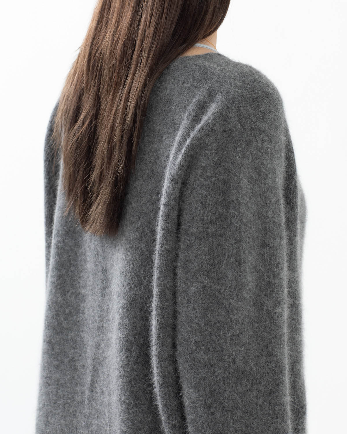 FOX DEEP V-NECK KNIT