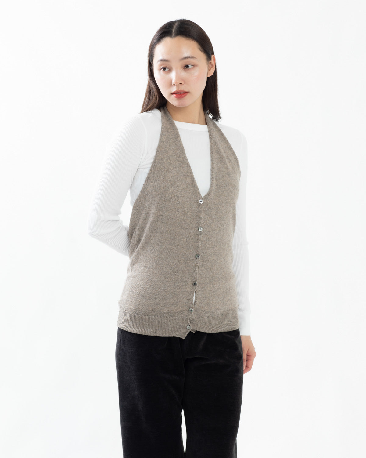 FITTED HALTER NECK KNIT CARDIGAN