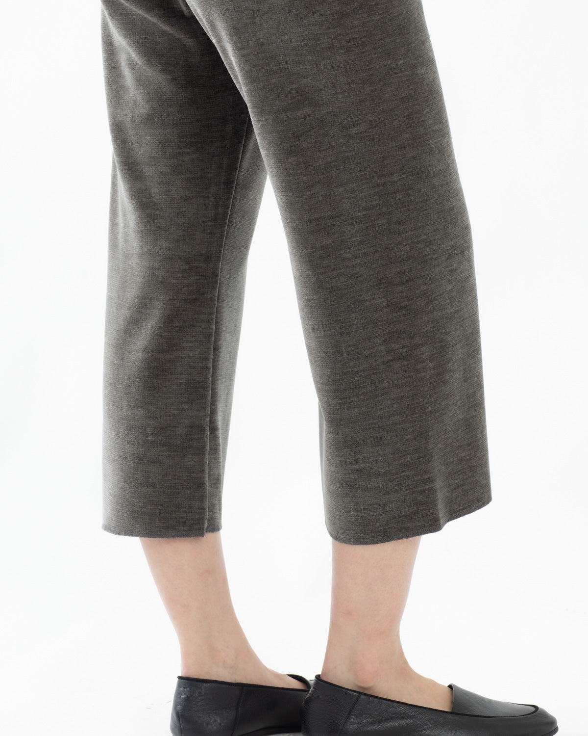 BRUSHED VELVET CROPPED JERSEY PANTS