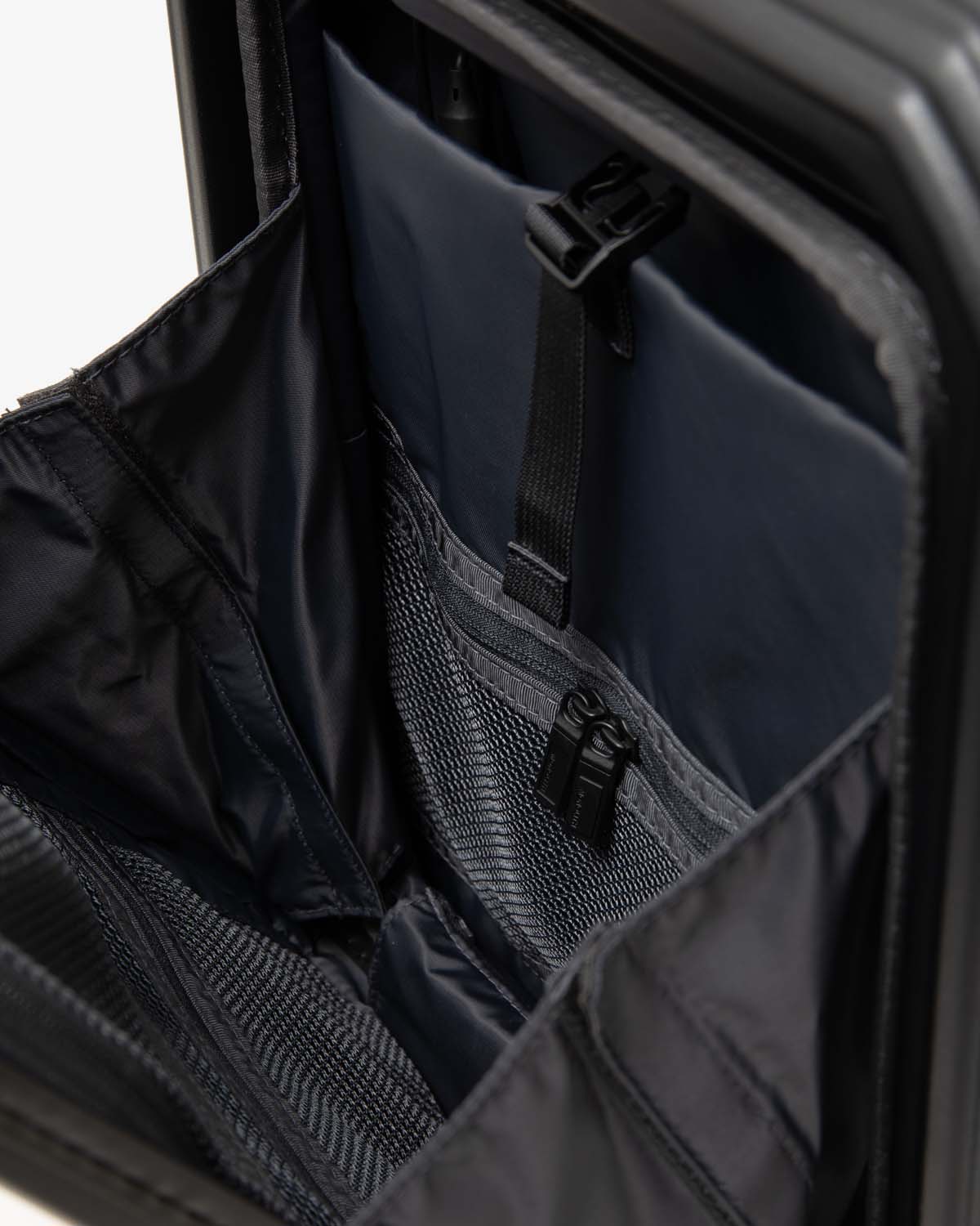 SUITCASE PRO OCTA 30