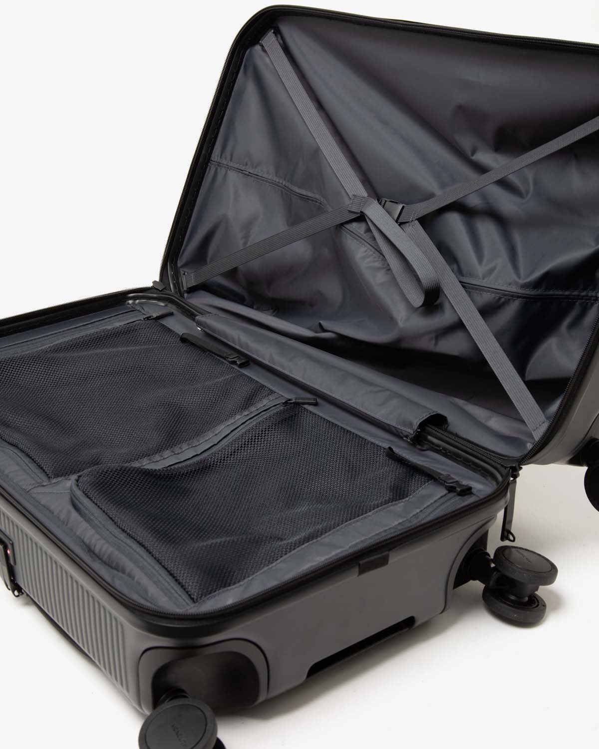 SUITCASE PRO OCTA 65