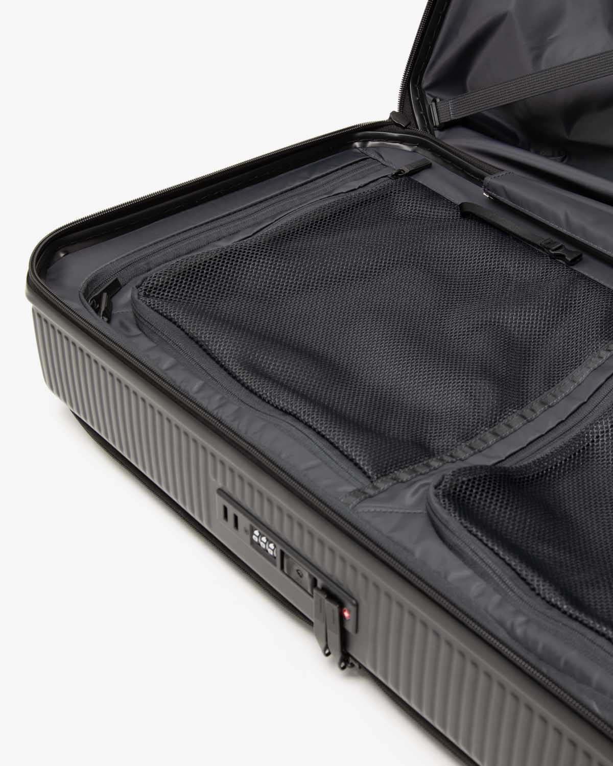 SUITCASE PRO OCTA 65