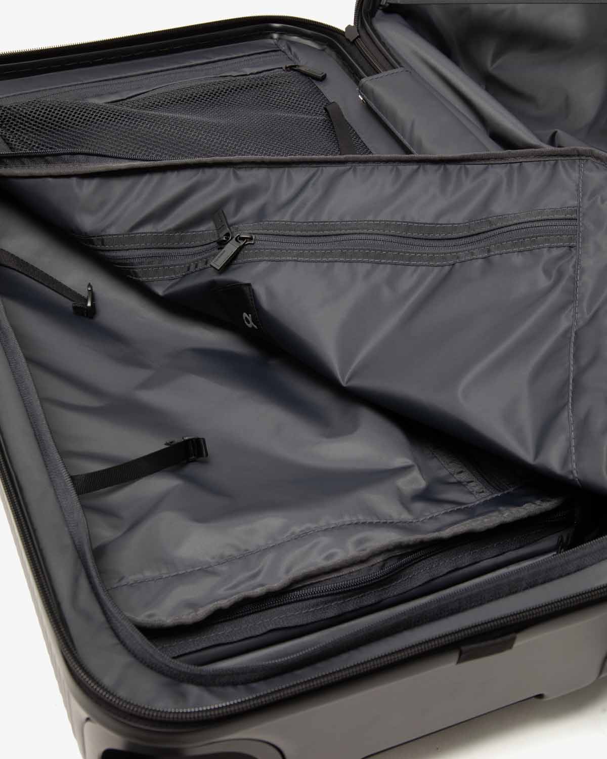 SUITCASE PRO OCTA 65