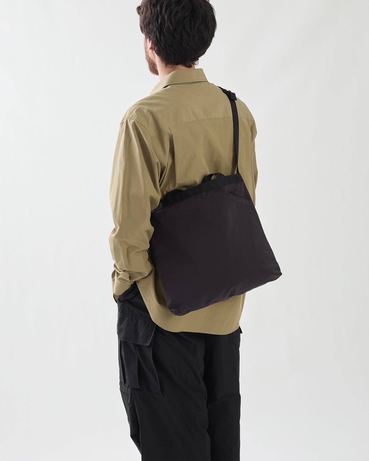 TOTE SHOULDER STANDARD NEUTRAL M