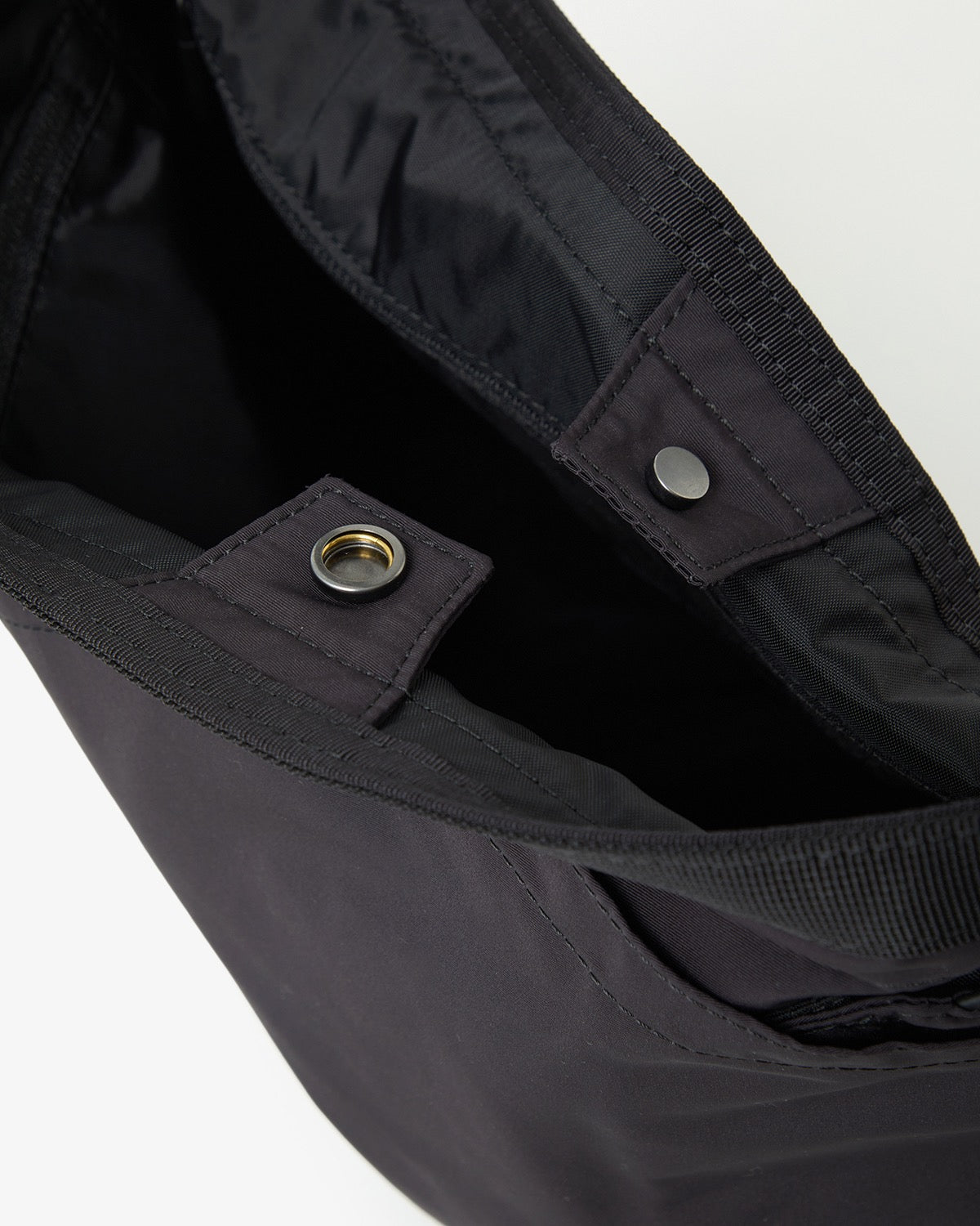 SHOULDER STANDARD NEUTRAL M
