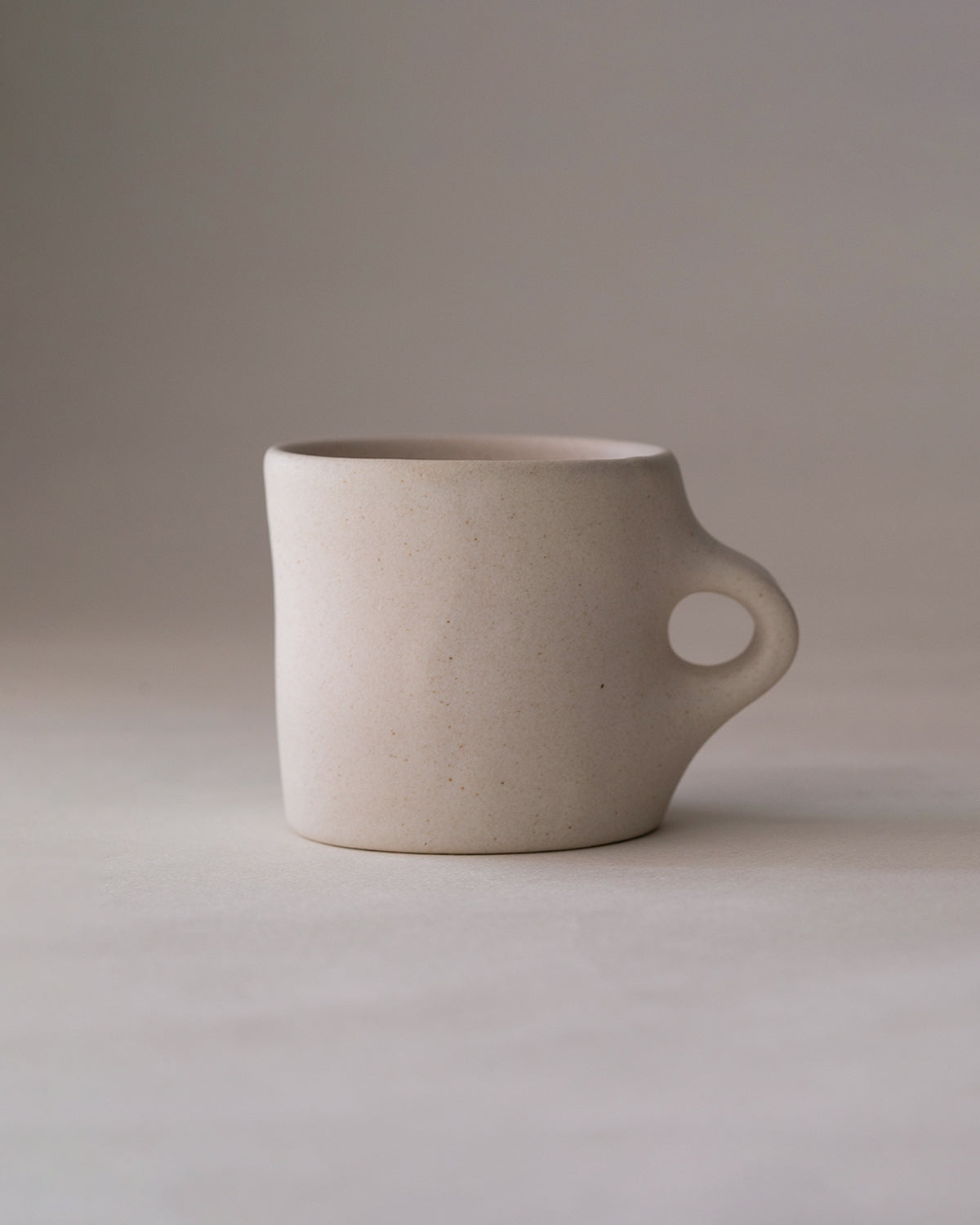 MUG CUP M - CREAM WHITE