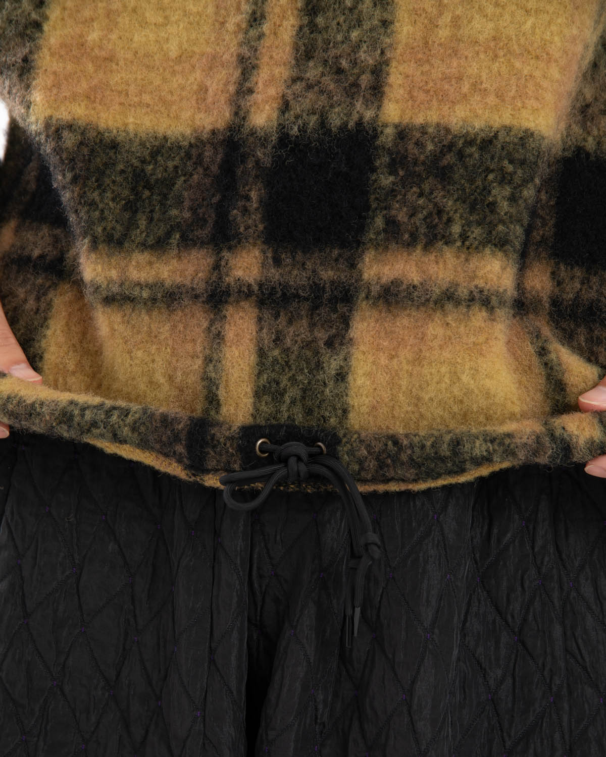 HALF ZIPPED PULLOVER HOODY - WOOL SHAGGY