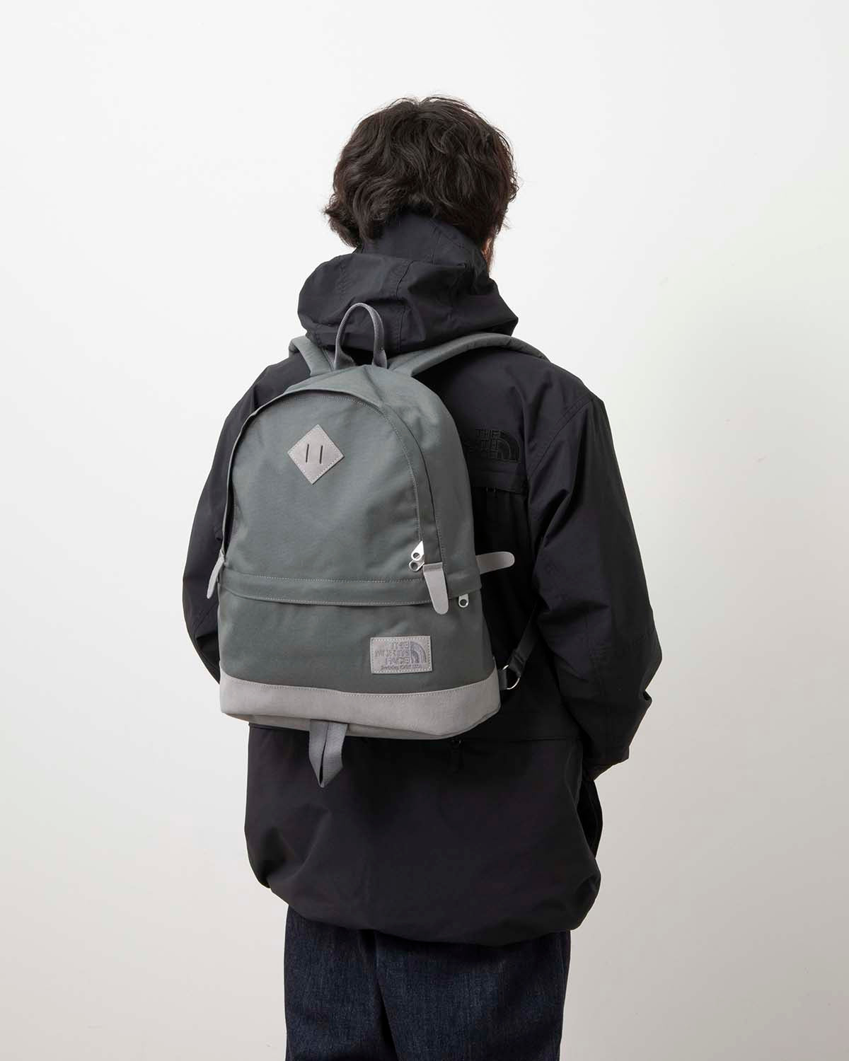 CORDURA NYLON MEDIUM DAY PACK