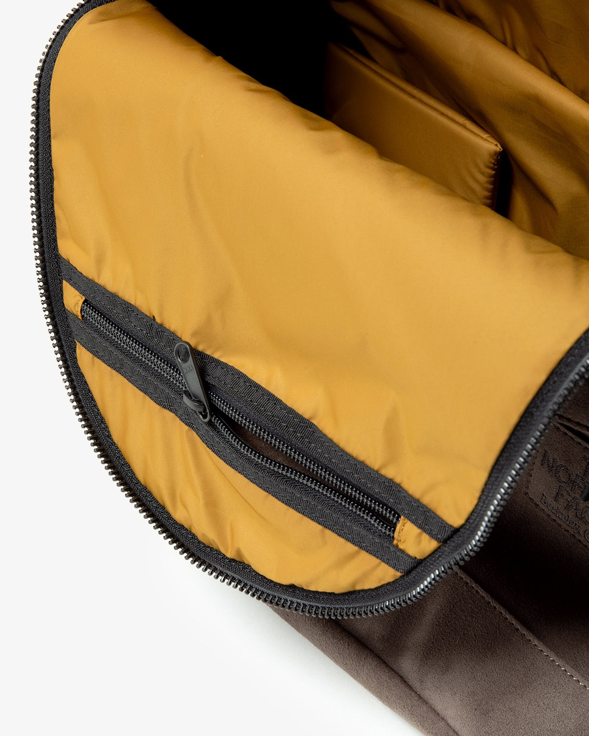 SYNTHETIC LEATHER FIELD DAY PACK